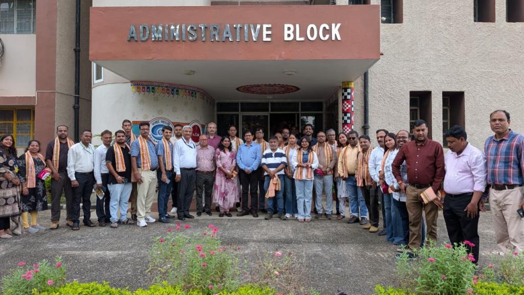 Press Teams from Keralam, Rajasthan and Punjab visit PIB Bhubaneswar
