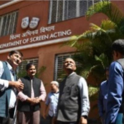 Secretary, Ministry of Information & Broadcasting visits FTII, NFDC–NFAI and Doordarshan Centre